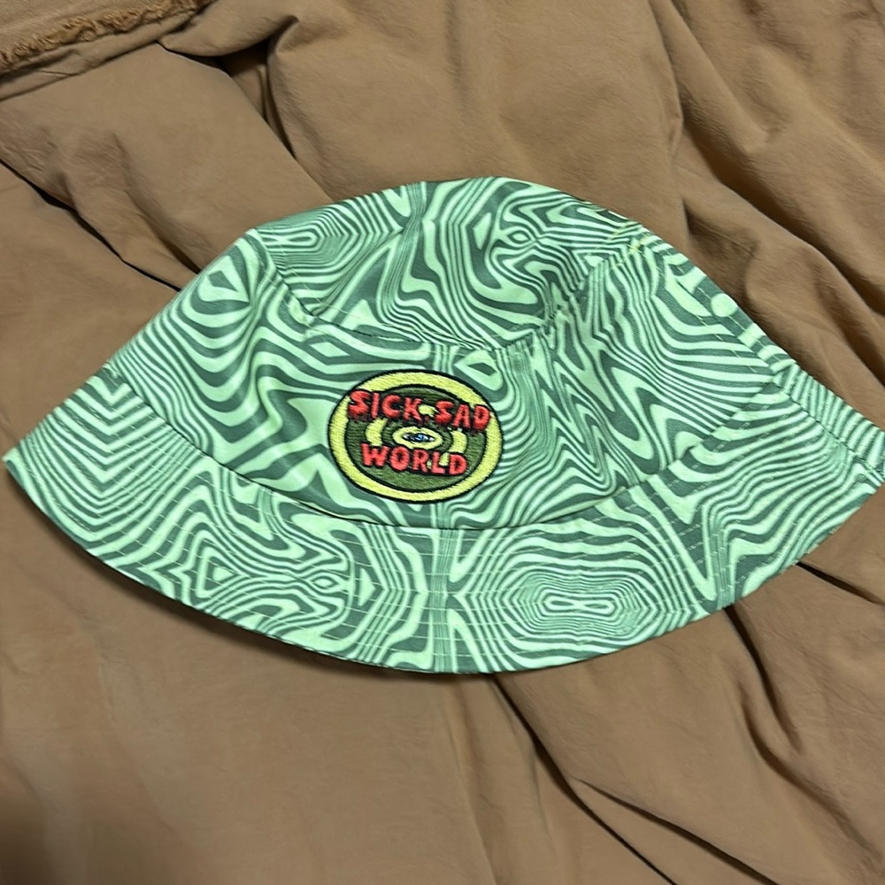 Dolls kill bucket hat